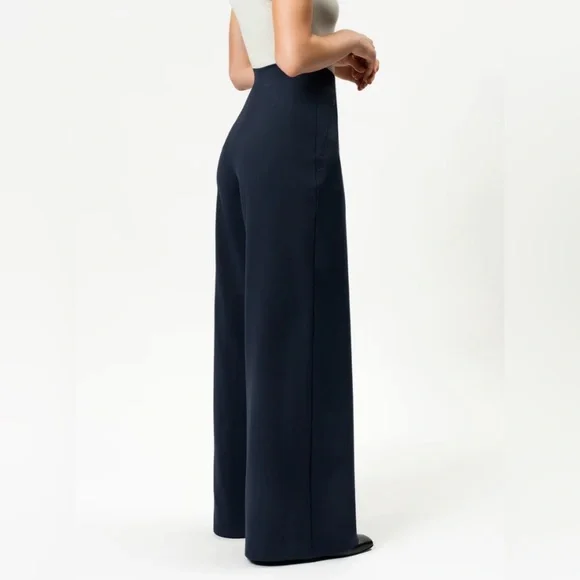 Asana Wide Pant - Picture 3 of 7